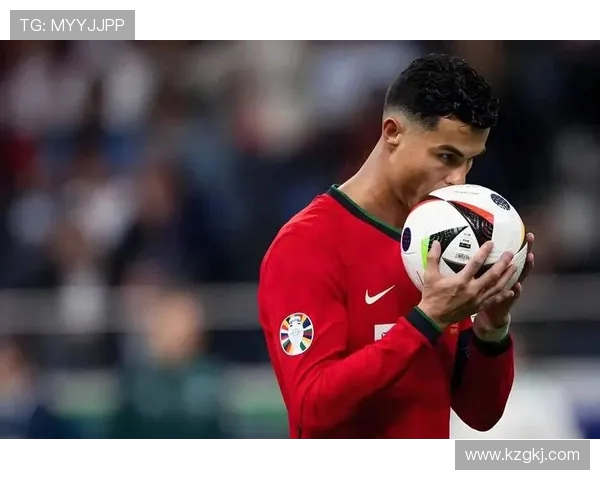 足球文化的全球传播与影响力：从球场到社会的全面变革