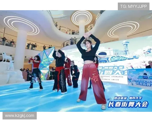 重庆街舞队以90分领跑世界街舞大赛积分榜展现实力与风采